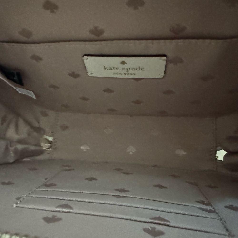 Kate Spade Wicker and White Handbag with Pineapple Accent - Picture 3 of 4